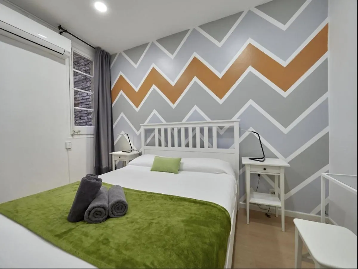 شقة Avenida Gaudi برشلونة إسبانيا